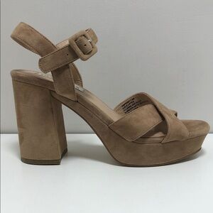 Steve Madden Tan Platform Heels 7.5